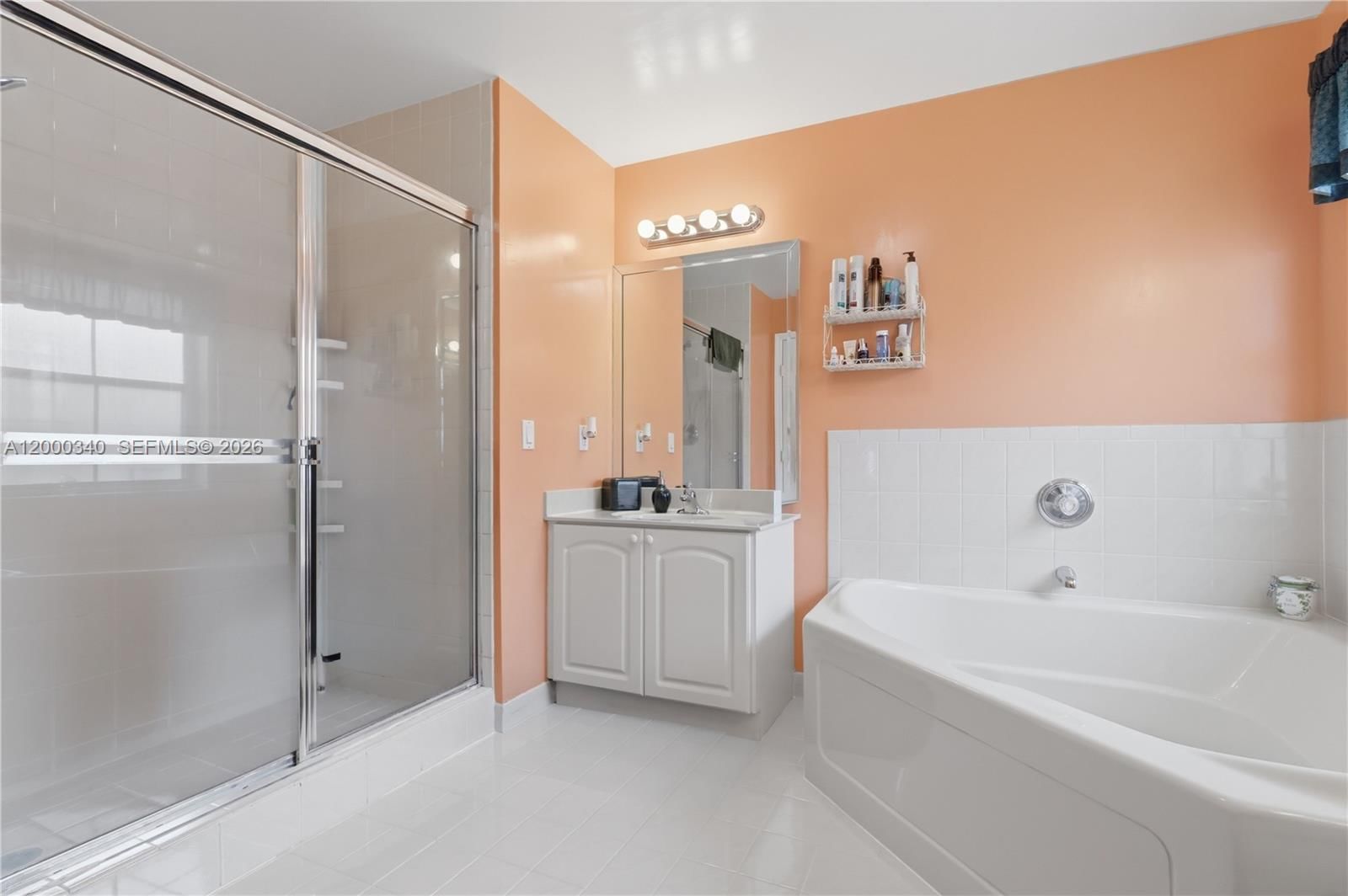 Real estate property located at 14033 Cypress Cove Cir, Broward, West Park-west Parcel, Davie, FL