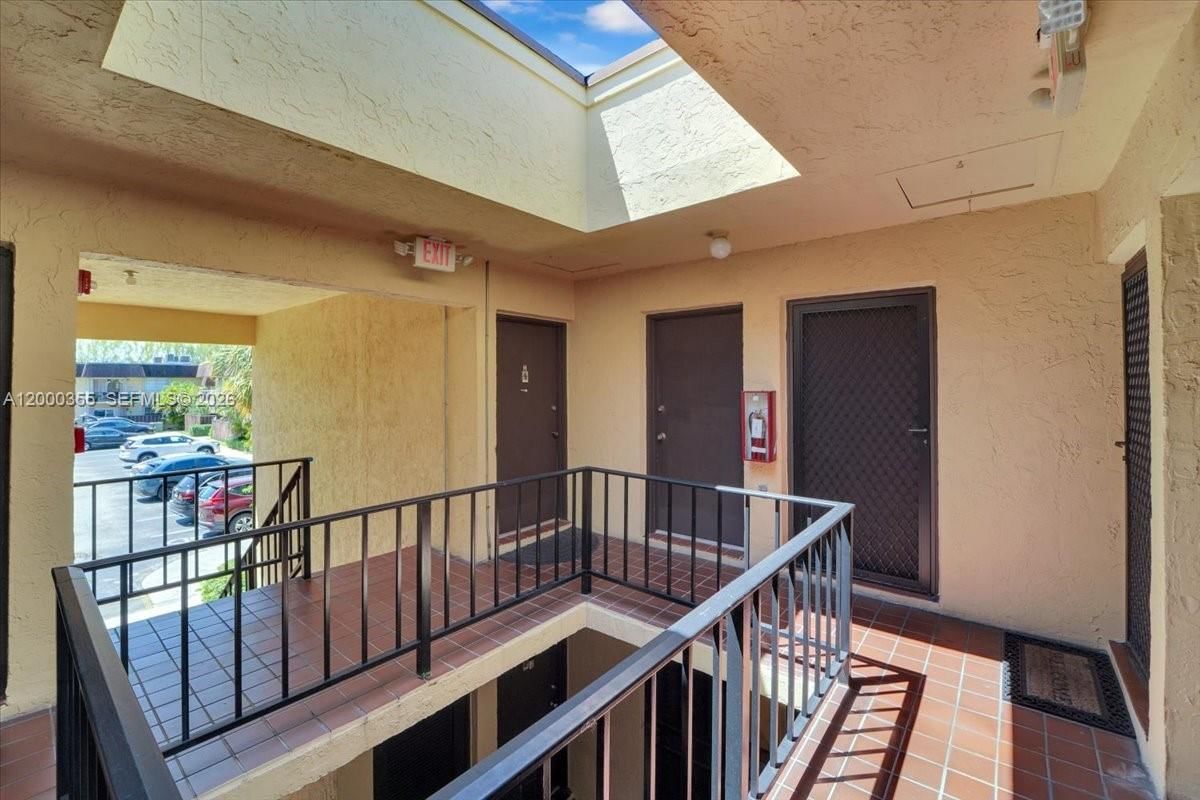 Real estate property located at 9009 138th St #20-2, Miami-dade, Heather Walk Condo, Miami, FL