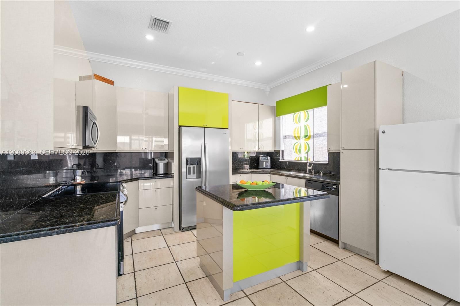 Real estate property located at 8914 168th St, Miami-dade, Sevilla Estates, Miami Lakes, FL