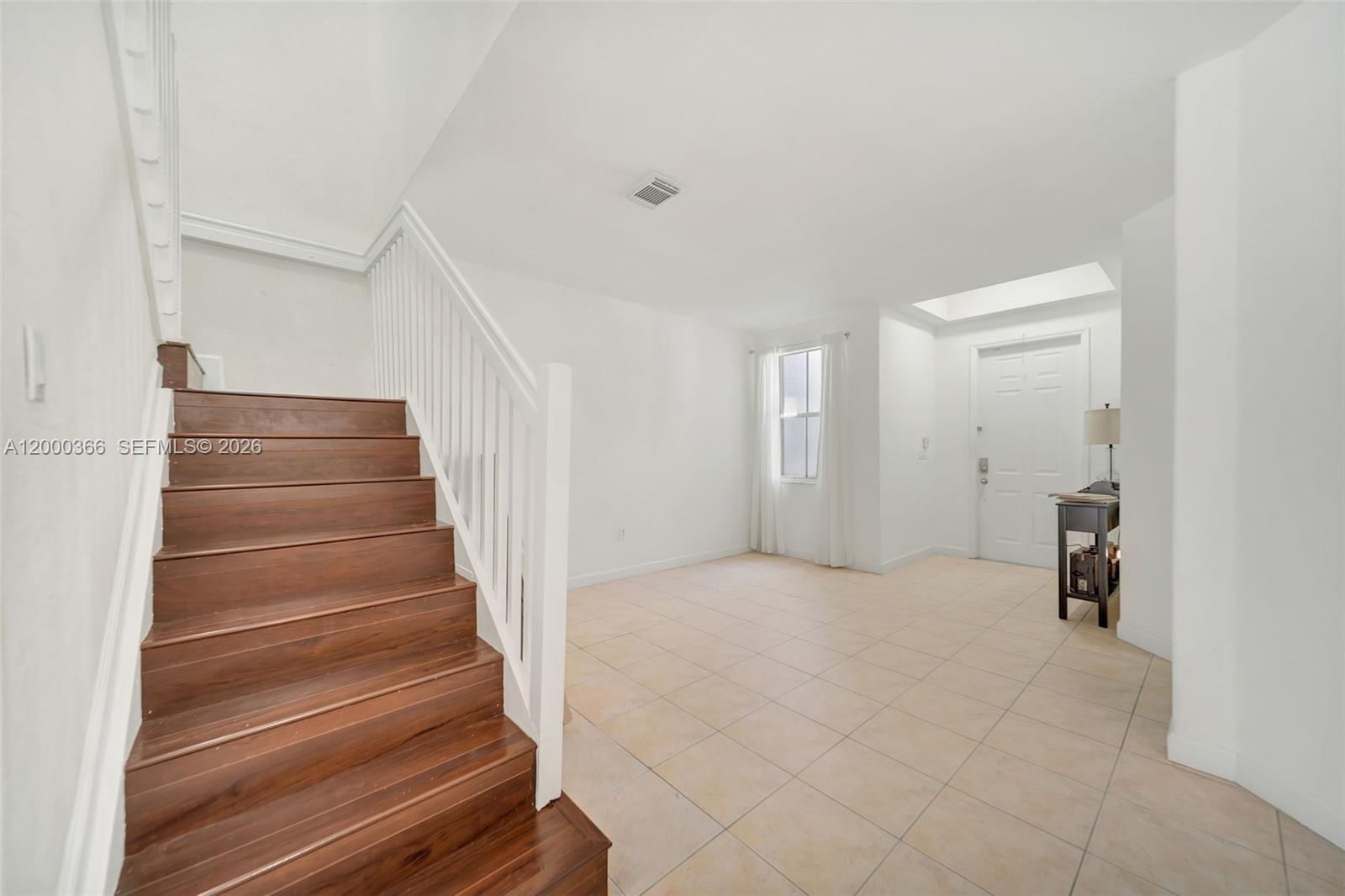 Real estate property located at 7855 110th Ave, Miami-dade, Islands At Doral 1st Addn, Doral, FL