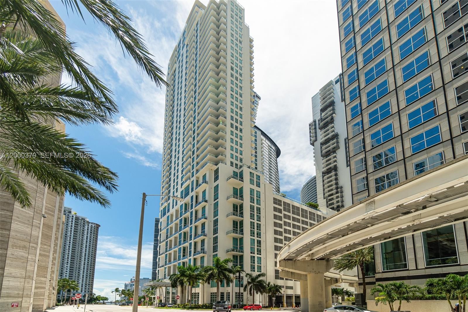 Real estate property located at 300 Biscayne Blvd T-1411, Miami-dade, Met 1 Condo, Miami, FL