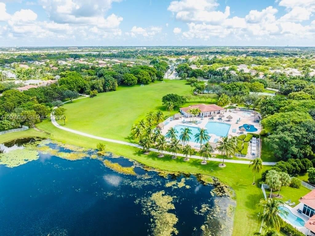 Real estate property located at 3700 Oak Ridge Ln, Broward, The Ridges/oak Ridge, Weston, FL