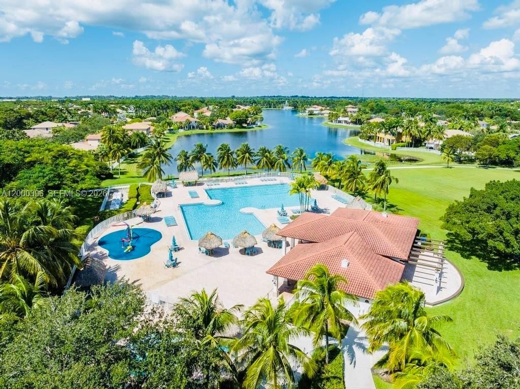 Real estate property located at 3700 Oak Ridge Ln, Broward, The Ridges/oak Ridge, Weston, FL