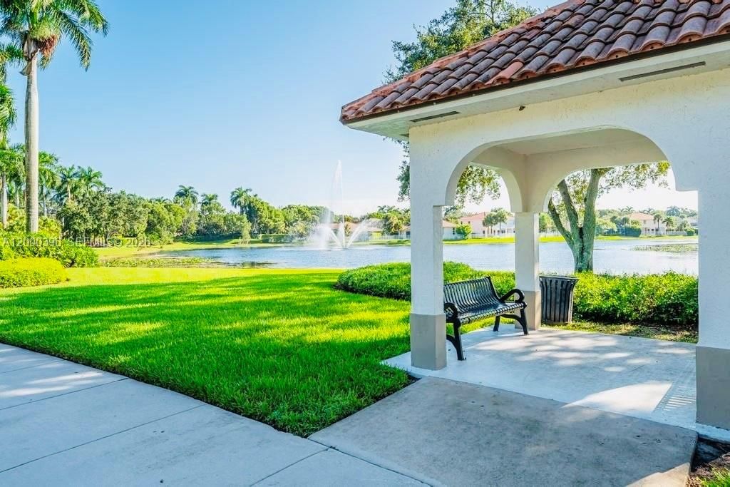 Real estate property located at 3700 Oak Ridge Ln, Broward, The Ridges/oak Ridge, Weston, FL