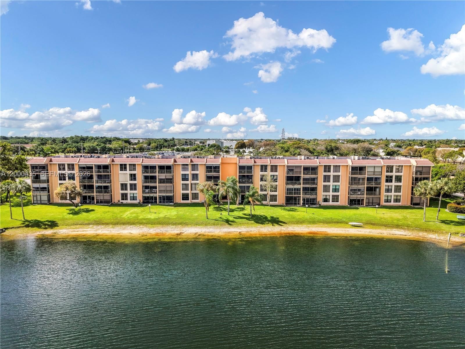 Real estate property located at 6231 Coral Lake Dr #307, Broward, Coral Gate Vii Condo, Margate, FL