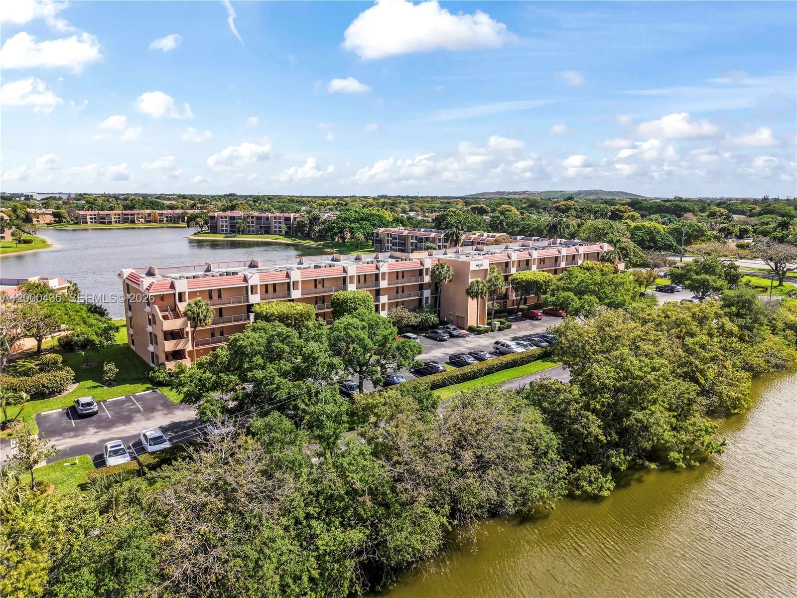 Real estate property located at 6231 Coral Lake Dr #307, Broward, Coral Gate Vii Condo, Margate, FL