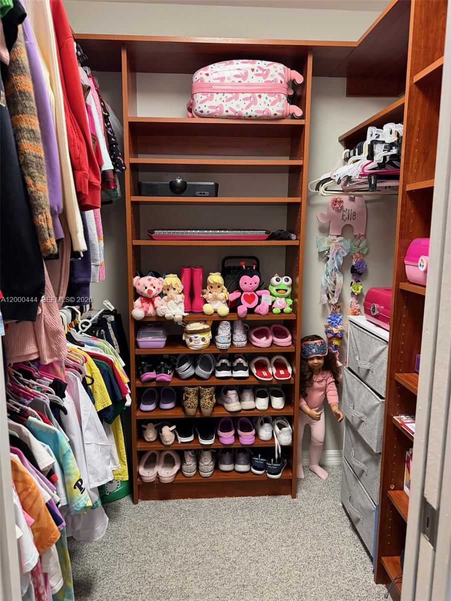 Real estate property located at 3563 Tree Tops Ct, Broward, Forest Ridge Single Famil, Davie, FL