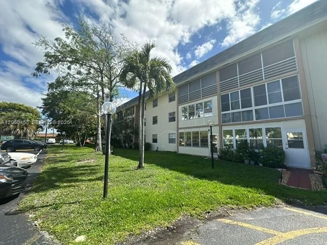 Real estate property located at 4980 Sabal Palm Blvd #330, Broward, Sabal Palm Village 2 Cond, Tamarac, FL
