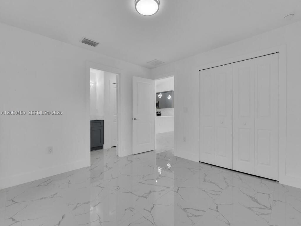 Real estate property located at 5117 24th St Sw, Lee, Lehigh Estates, Lehigh Acres, FL