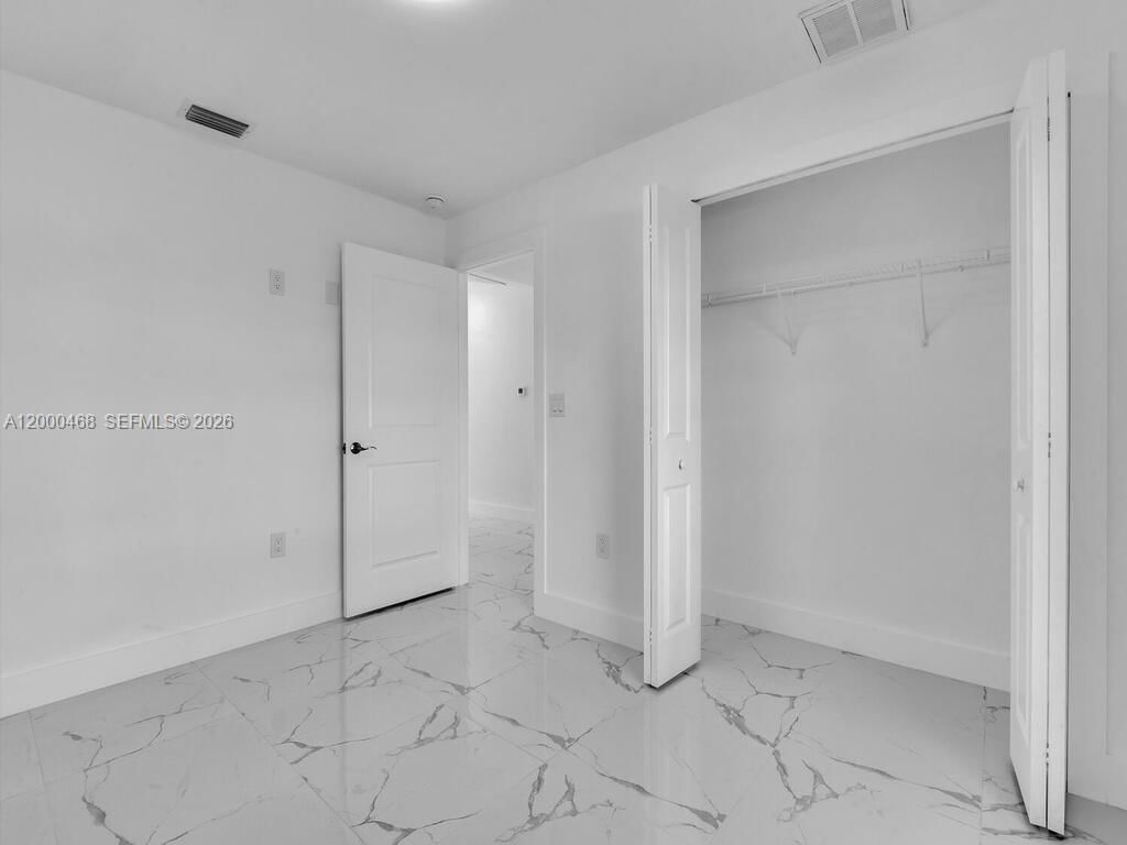 Real estate property located at 5117 24th St Sw, Lee, Lehigh Estates, Lehigh Acres, FL