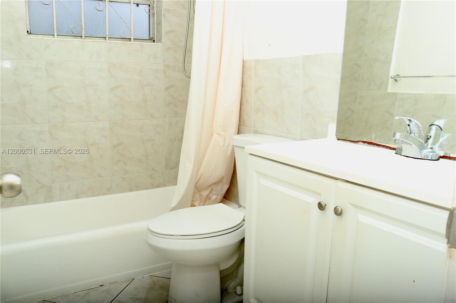 Real estate property located at 1240 214th St, Miami-dade, Ives Estates Sec 4, Miami, FL