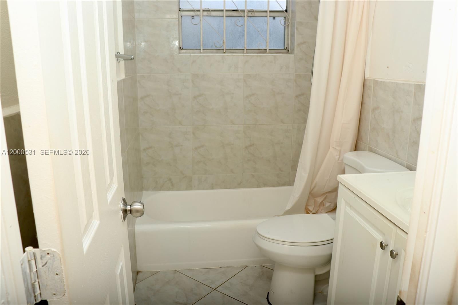 Real estate property located at 1240 214th St, Miami-dade, Ives Estates Sec 4, Miami, FL