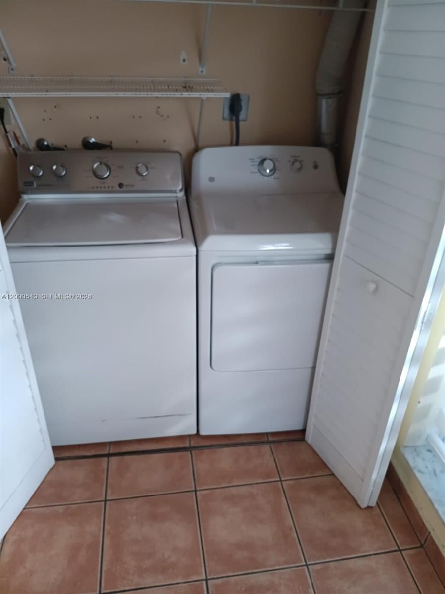 Real estate property located at 14345 57th Ln #5-14, Miami-dade, Sienna Villas Condo, Miami, FL