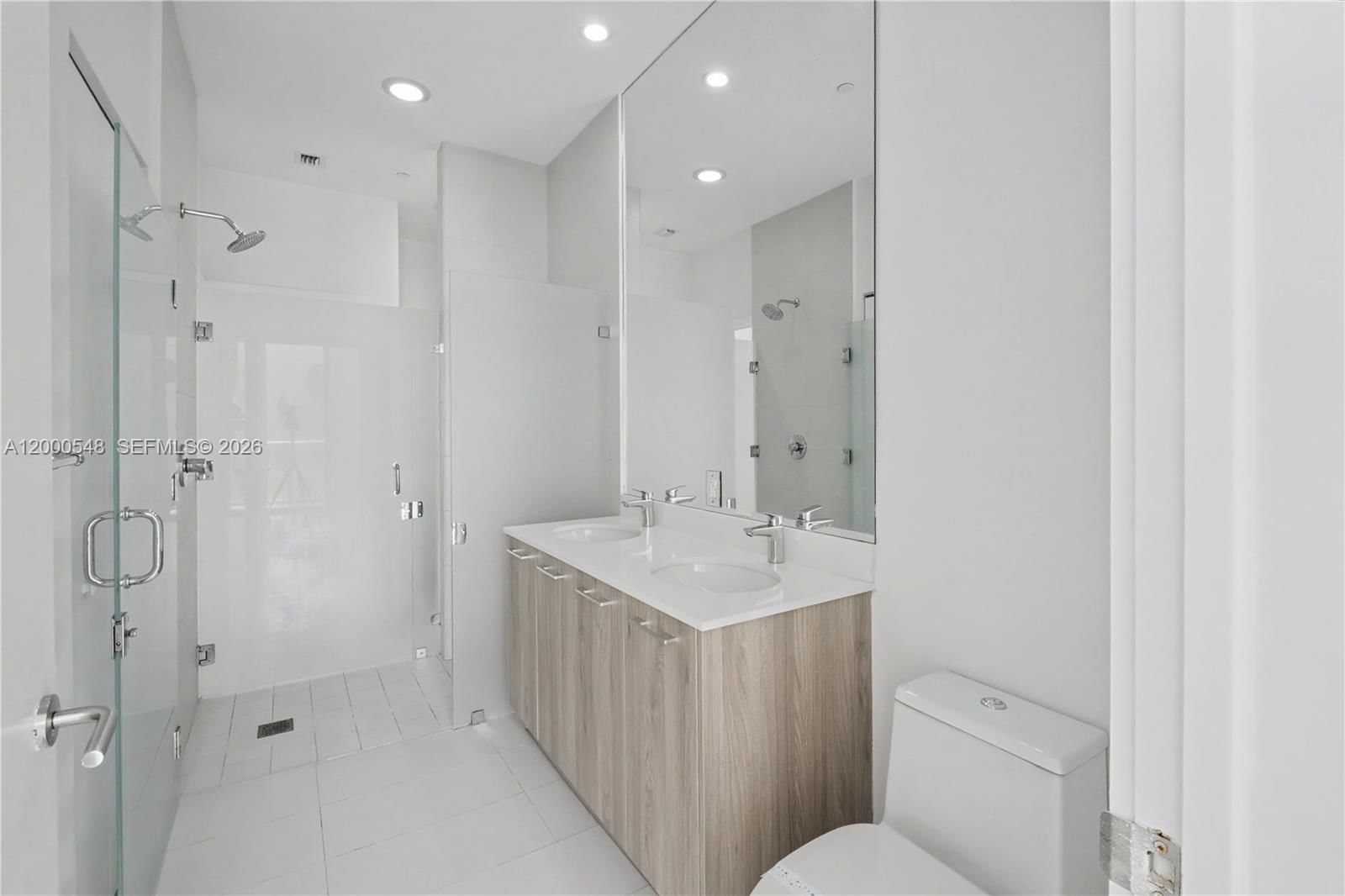 Real estate property located at 501 31st St #302, Miami-dade, Paraiso Bayviews Condo, Miami, FL