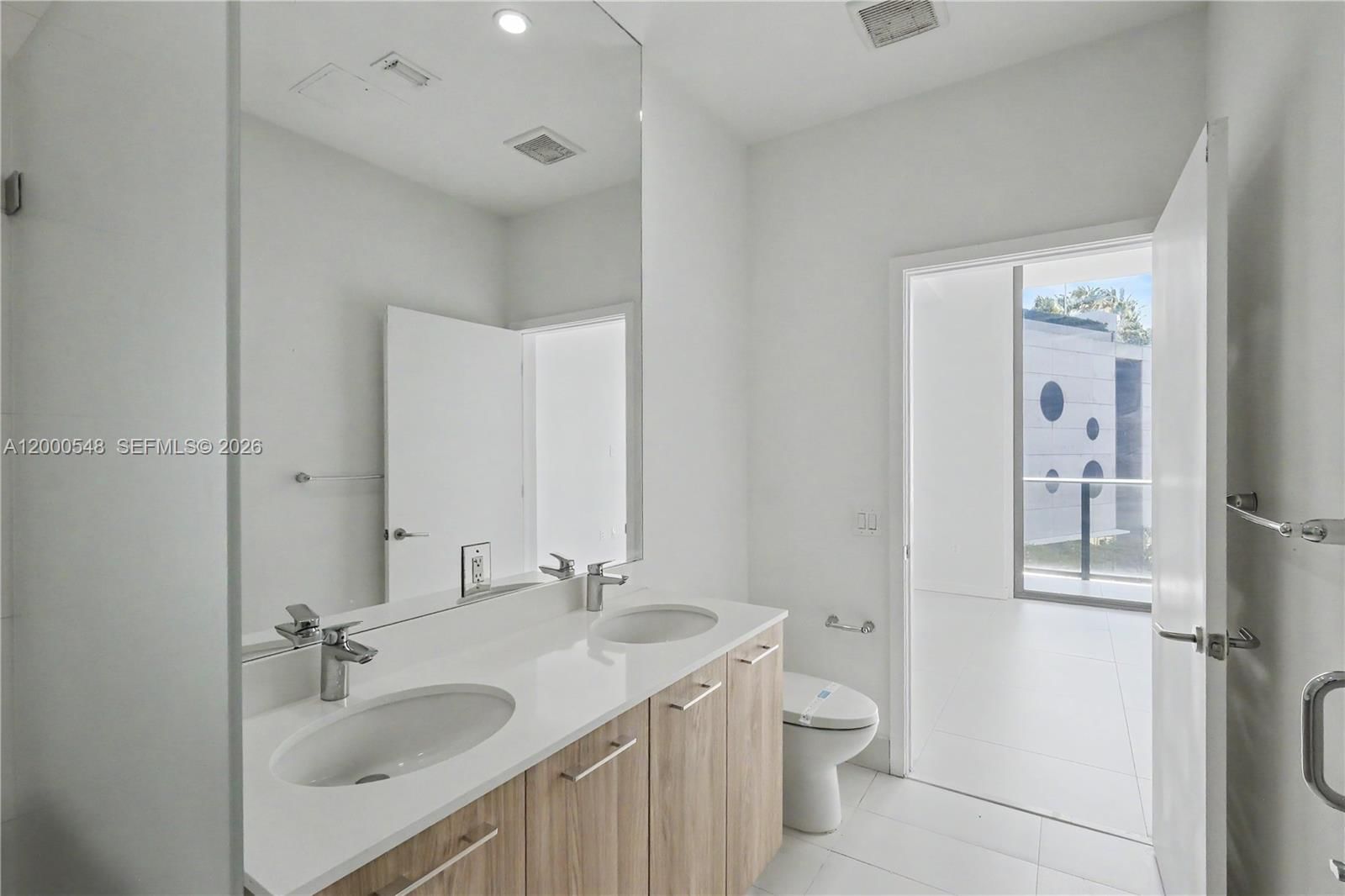 Real estate property located at 501 31st St #302, Miami-dade, Paraiso Bayviews Condo, Miami, FL