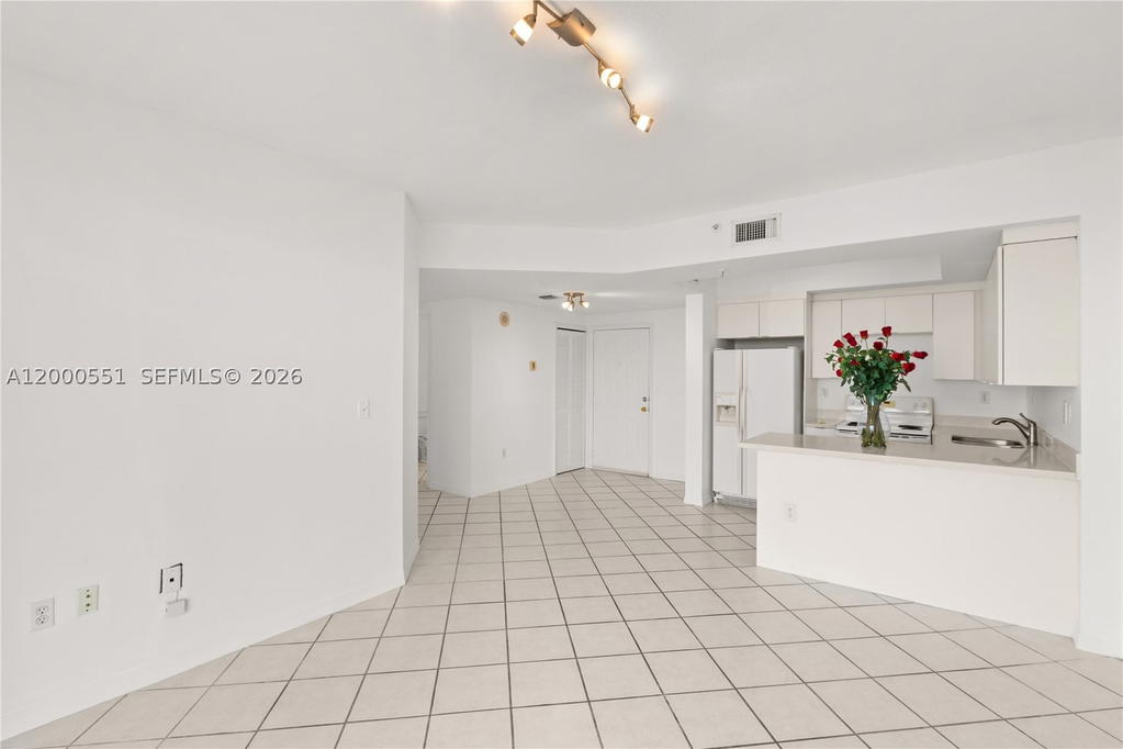 Real estate property located at 3500 Coral Way #1112, Miami-dade, Coral Plaza Of Miami Cond, Miami, FL