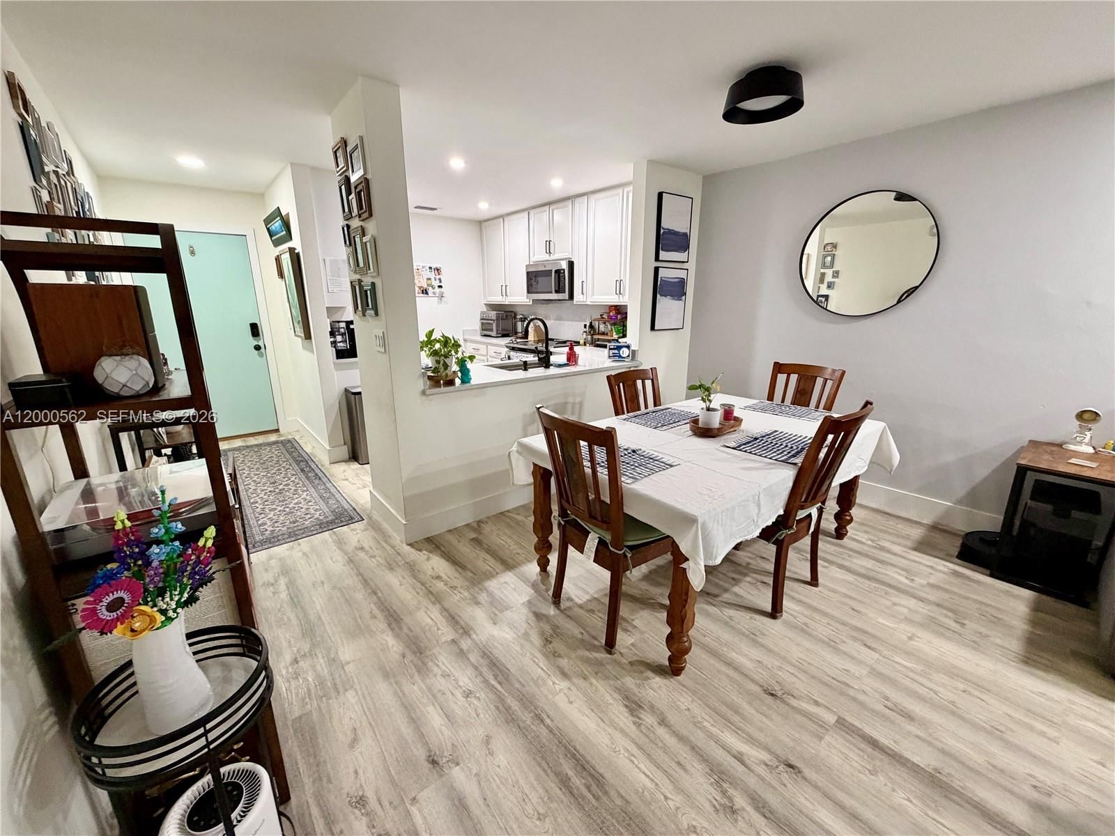 Real estate property located at 11259 88th St #204H, Miami-dade, Pine Grove Condo, Miami, FL