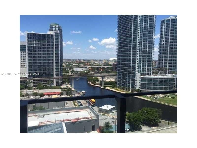 Real estate property located at 68 6th St #2409, Miami-dade, Reach Condo, Miami, FL