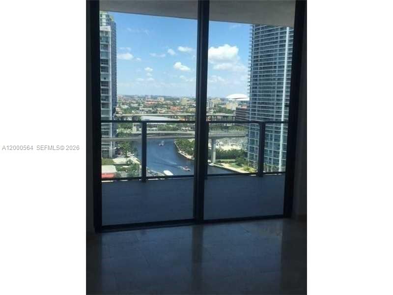 Real estate property located at 68 6th St #2409, Miami-dade, Reach Condo, Miami, FL