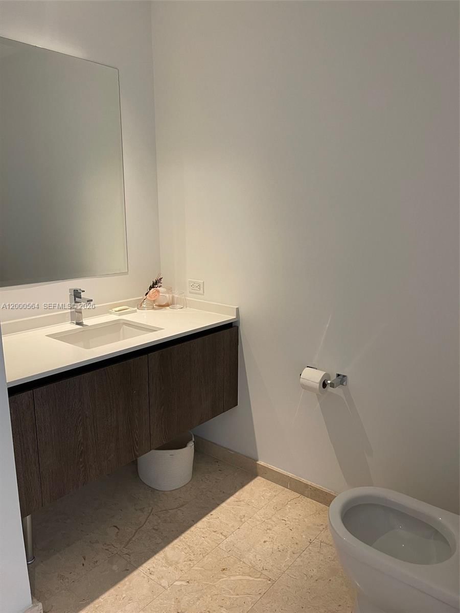 Real estate property located at 68 6th St #2409, Miami-dade, Reach Condo, Miami, FL