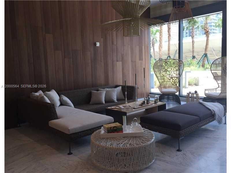 Real estate property located at 68 6th St #2409, Miami-dade, Reach Condo, Miami, FL