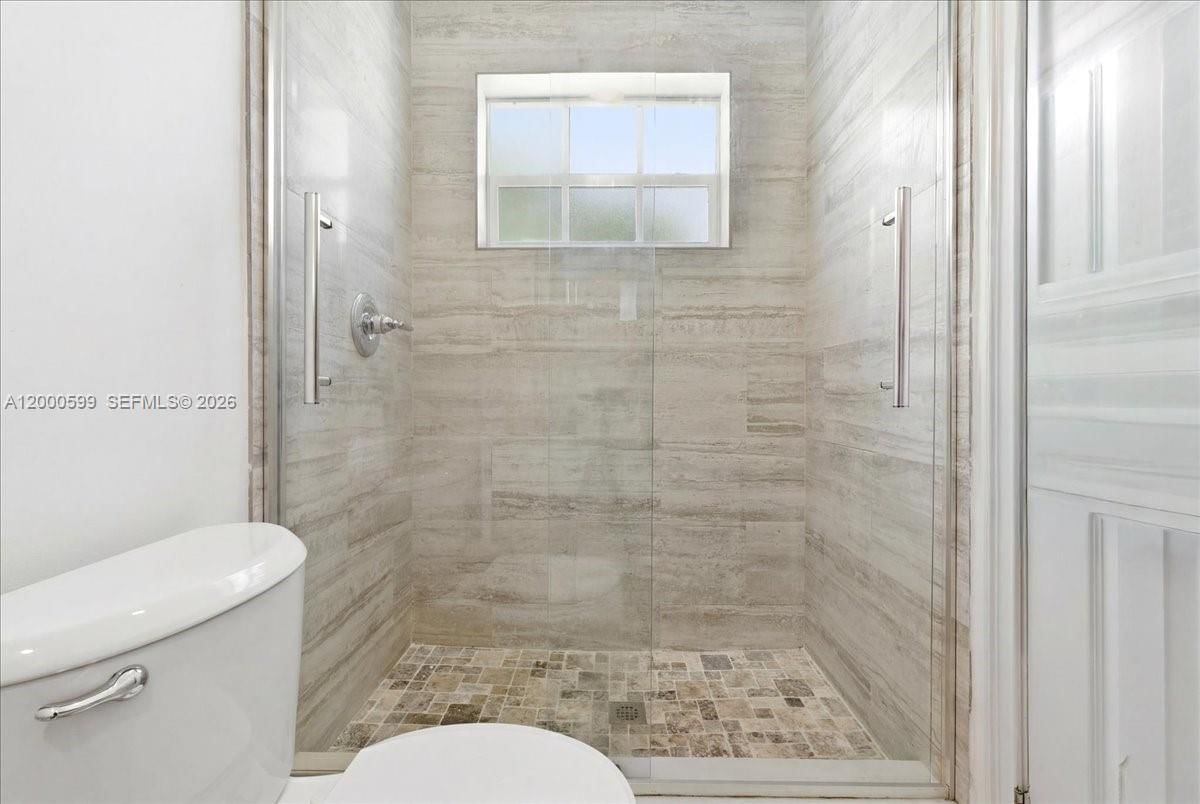 Real estate property located at 8197 14th Ct, Miami-dade, Palm Springs Lakes 2nd Ad, Hialeah, FL