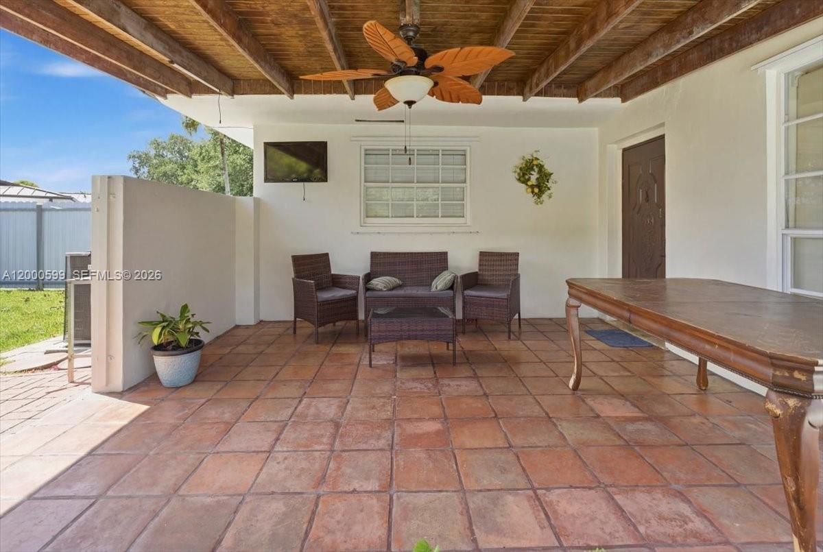 Real estate property located at 8197 14th Ct, Miami-dade, Palm Springs Lakes 2nd Ad, Hialeah, FL