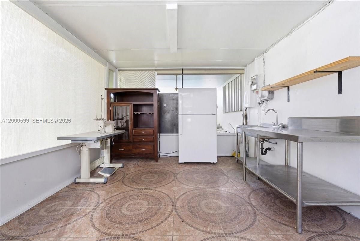 Real estate property located at 8197 14th Ct, Miami-dade, Palm Springs Lakes 2nd Ad, Hialeah, FL