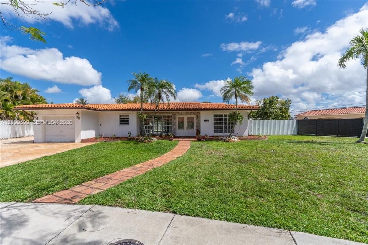 Real estate property located at 8197 14th Ct, Miami-dade, Palm Springs Lakes 2nd Ad, Hialeah, FL