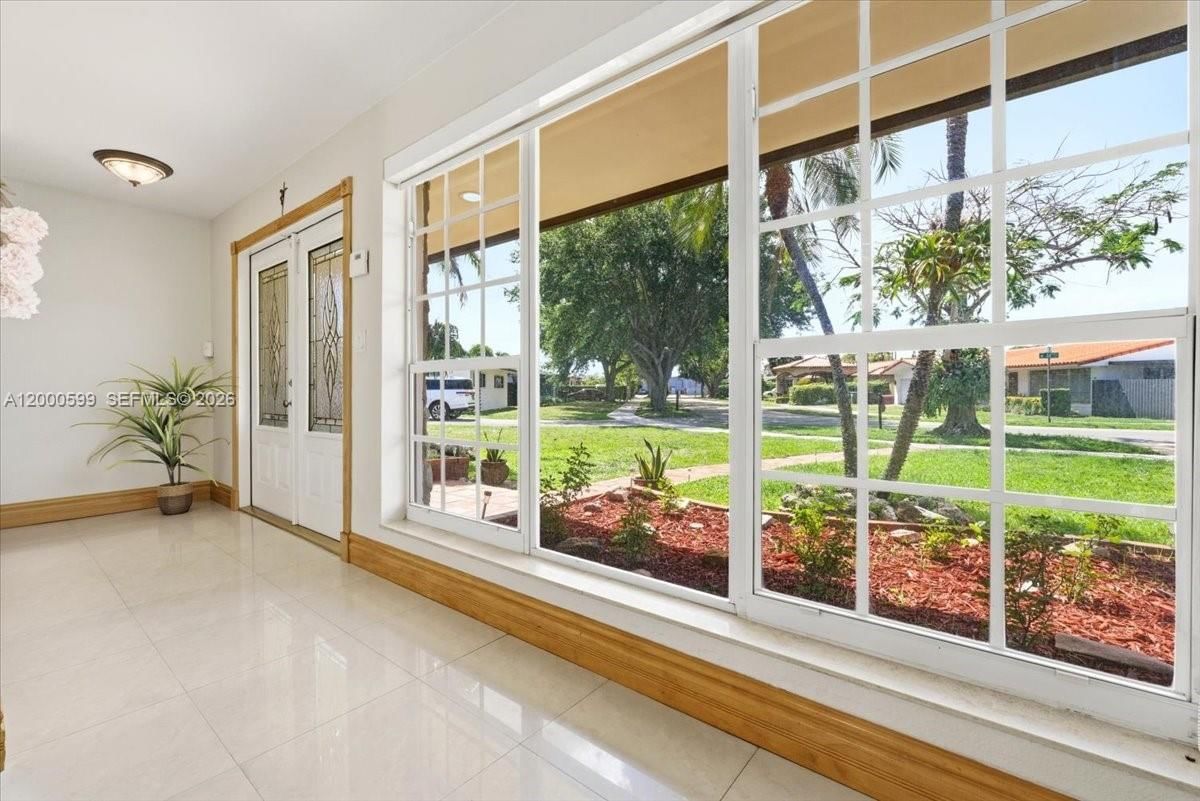 Real estate property located at 8197 14th Ct, Miami-dade, Palm Springs Lakes 2nd Ad, Hialeah, FL