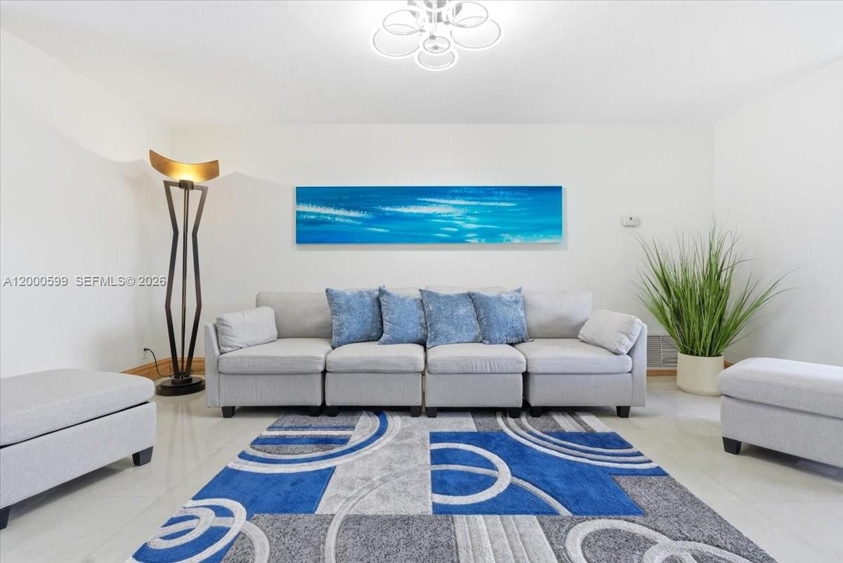 Real estate property located at 8197 14th Ct, Miami-dade, Palm Springs Lakes 2nd Ad, Hialeah, FL