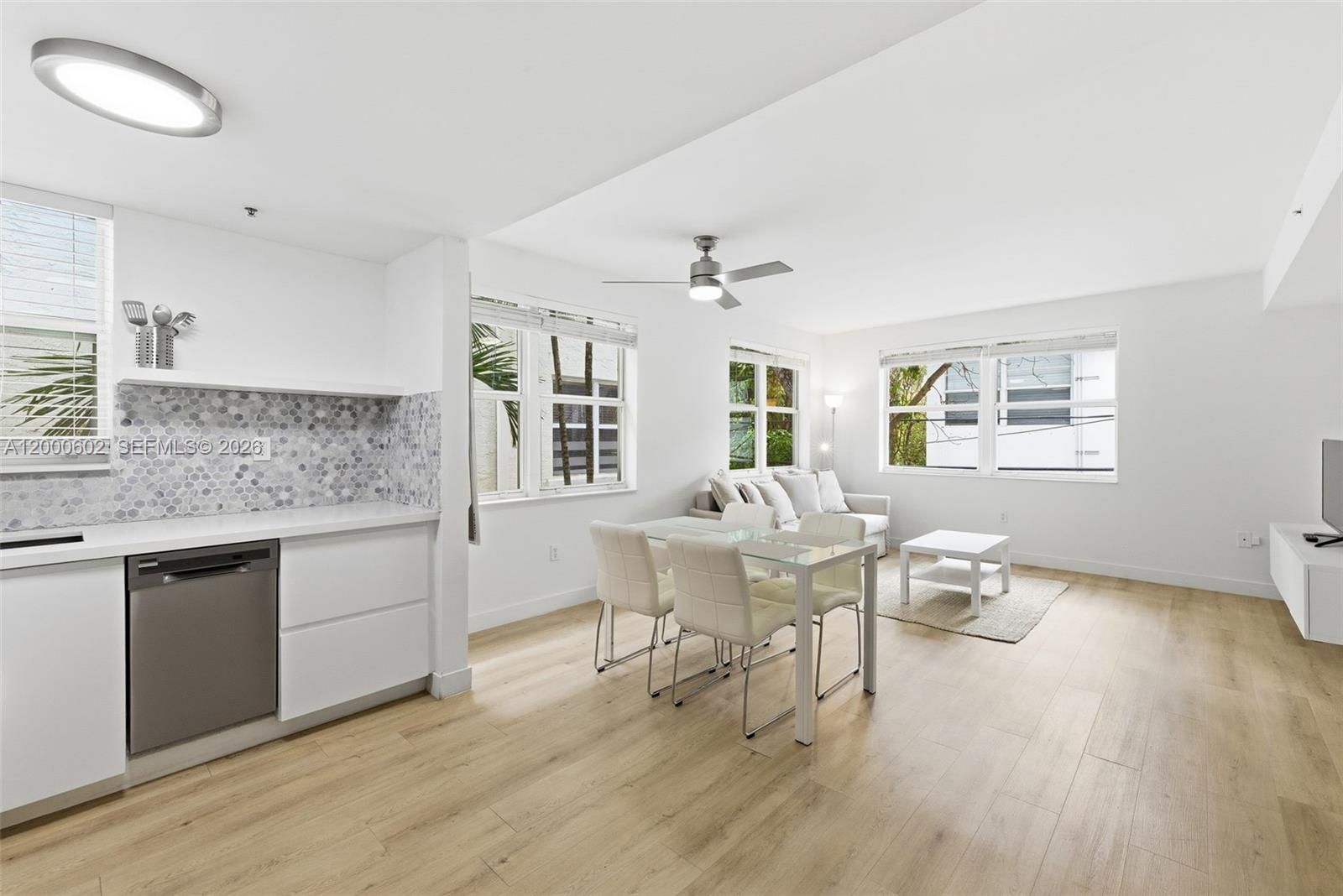 Real estate property located at 1550 Drexel Ave #207, Miami-dade, Ohio Apartment Bldg Condo, Miami Beach, FL