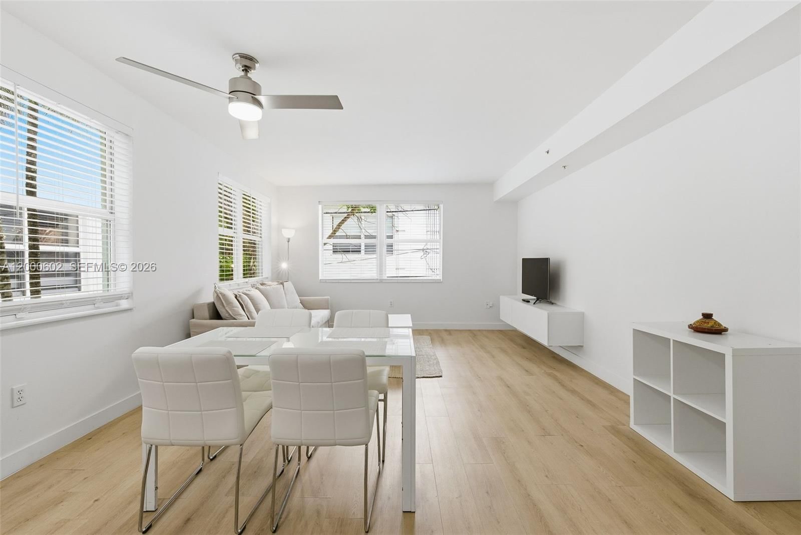 Real estate property located at 1550 Drexel Ave #207, Miami-dade, Ohio Apartment Bldg Condo, Miami Beach, FL