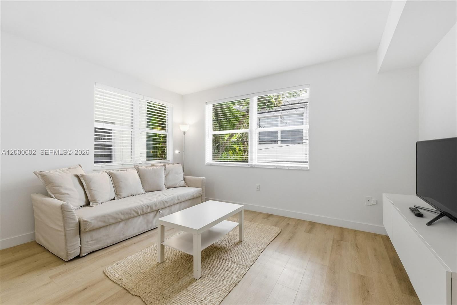 Real estate property located at 1550 Drexel Ave #207, Miami-dade, Ohio Apartment Bldg Condo, Miami Beach, FL