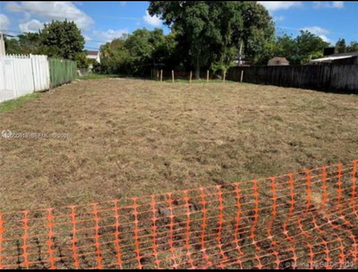 Real estate property located at 601 sw 44th ct, Miami-dade, Tamiami Trail Park, Miami, FL