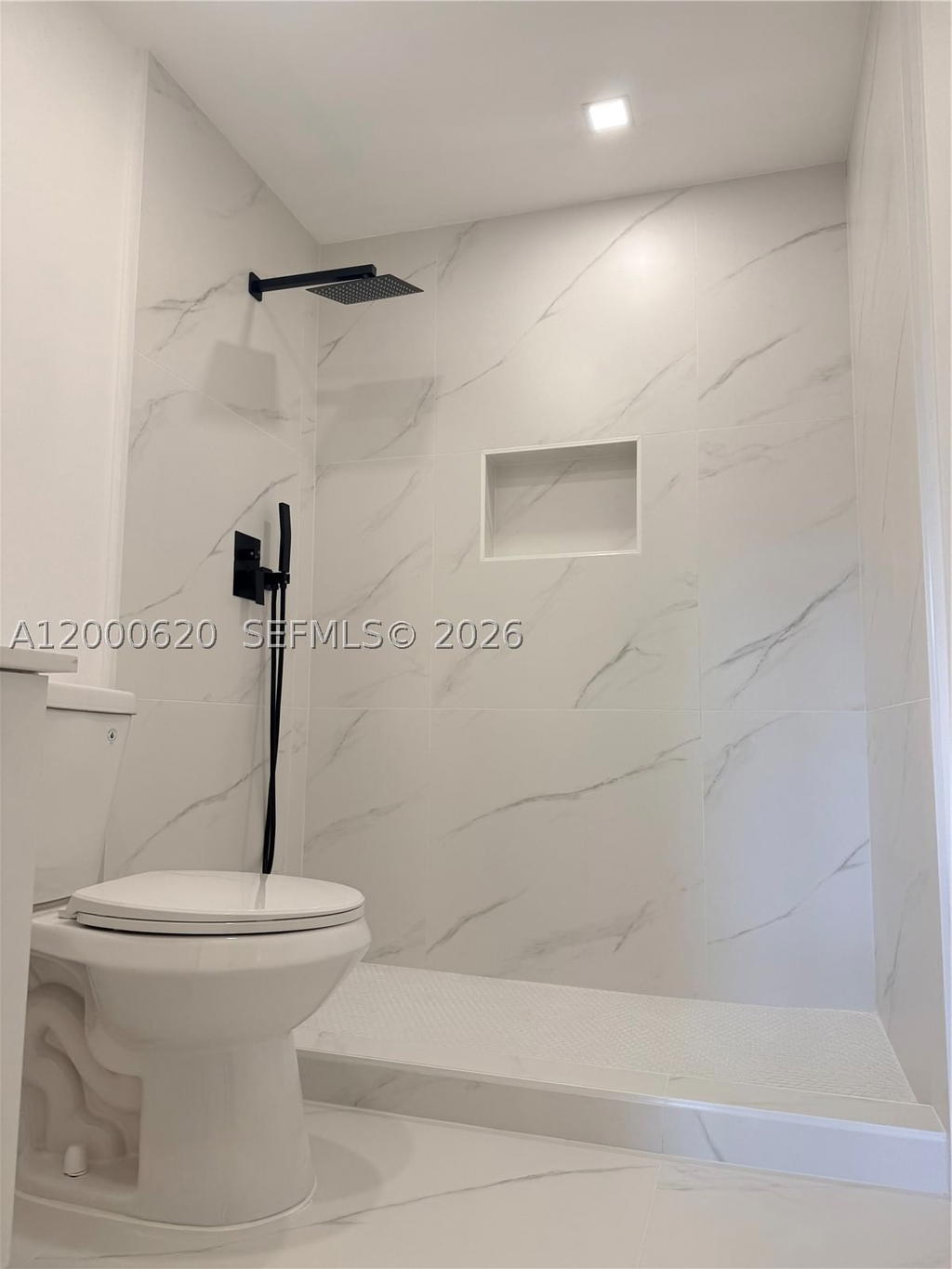 Real estate property located at 12104 110th St Cir S, Miami-dade, Devon-aire Villas Sec 3, Miami, FL