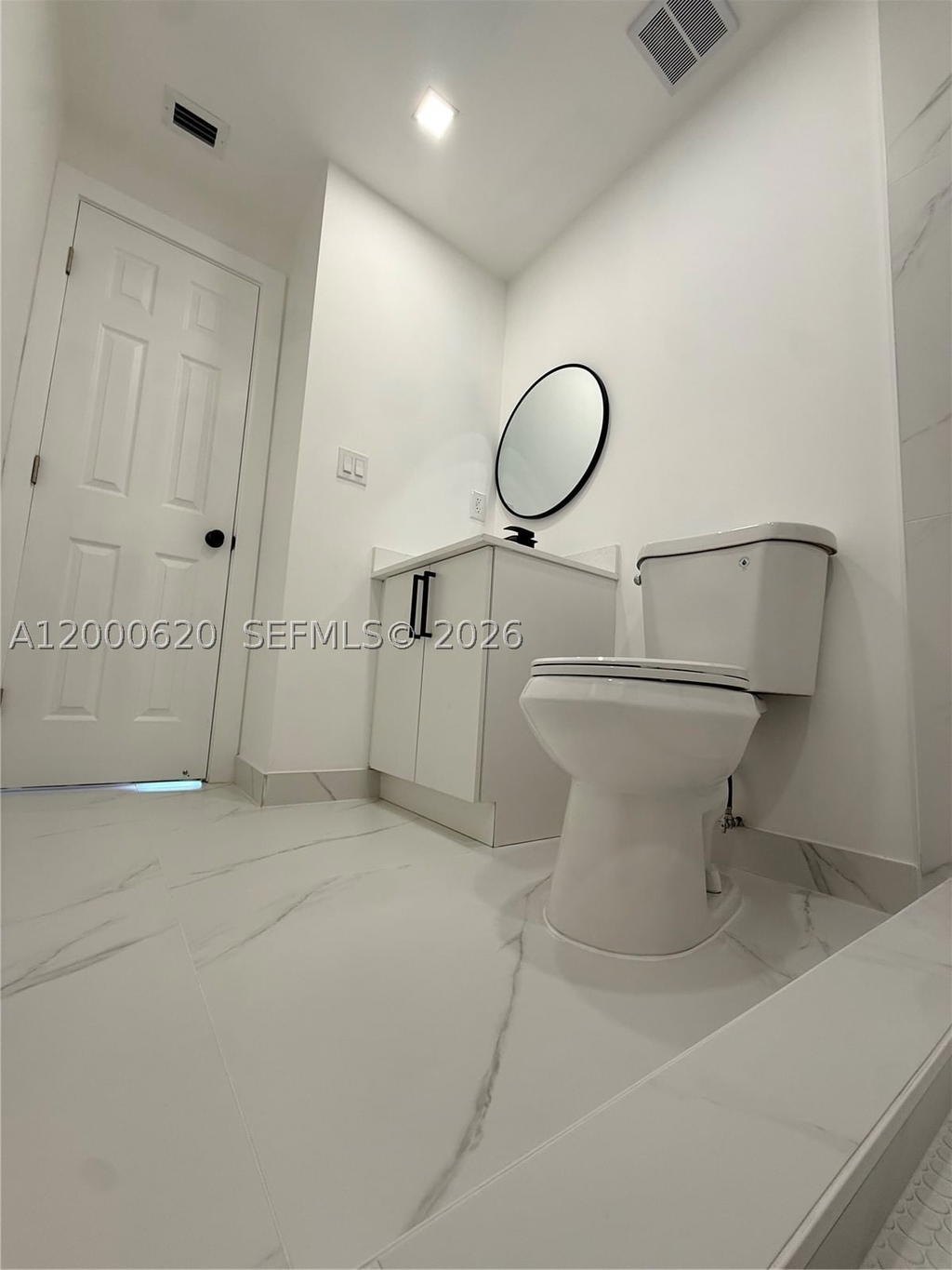 Real estate property located at 12104 110th St Cir S, Miami-dade, Devon-aire Villas Sec 3, Miami, FL