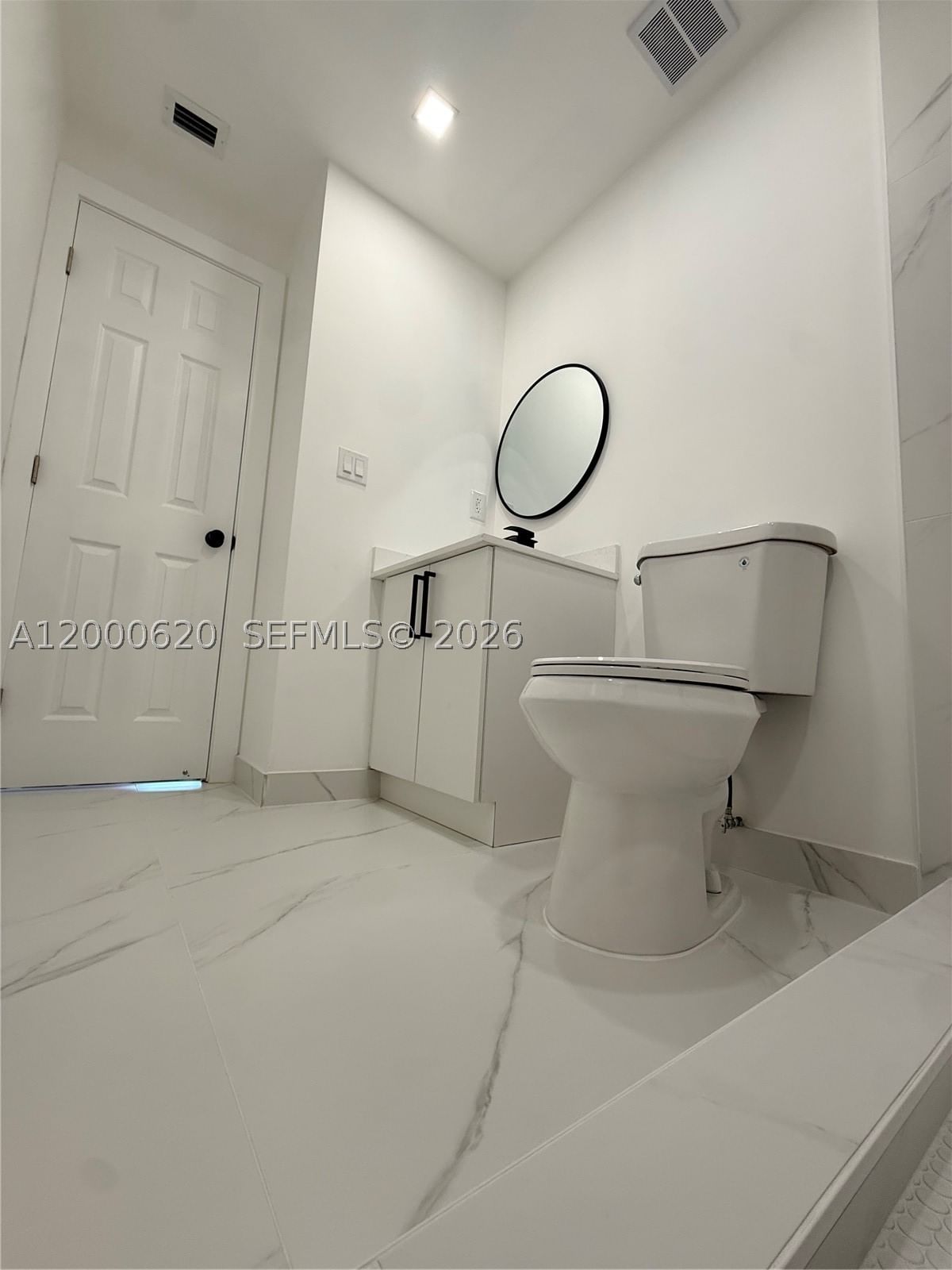 Real estate property located at 12104 110th St Cir S, Miami-dade, Devon-aire Villas Sec 3, Miami, FL