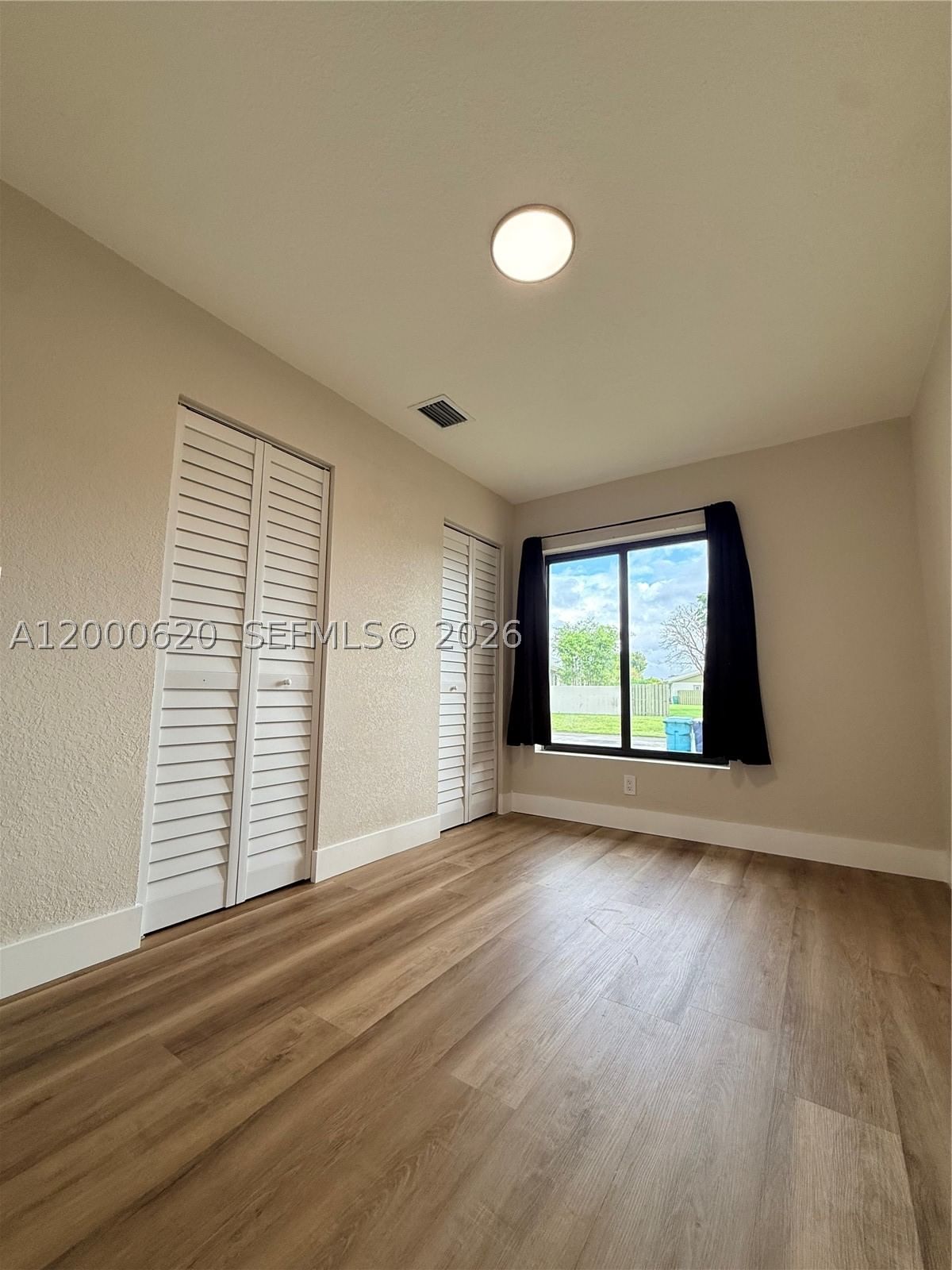 Real estate property located at 12104 110th St Cir S, Miami-dade, Devon-aire Villas Sec 3, Miami, FL