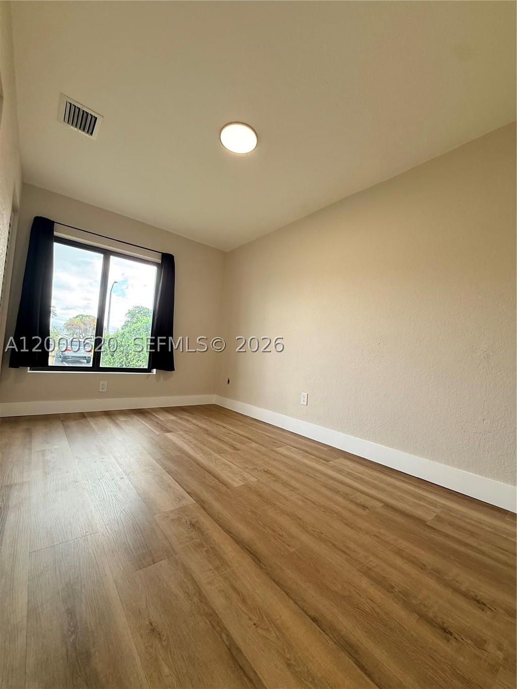 Real estate property located at 12104 110th St Cir S, Miami-dade, Devon-aire Villas Sec 3, Miami, FL