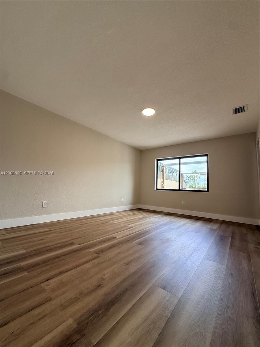 Real estate property located at 12104 110th St Cir S, Miami-dade, Devon-aire Villas Sec 3, Miami, FL