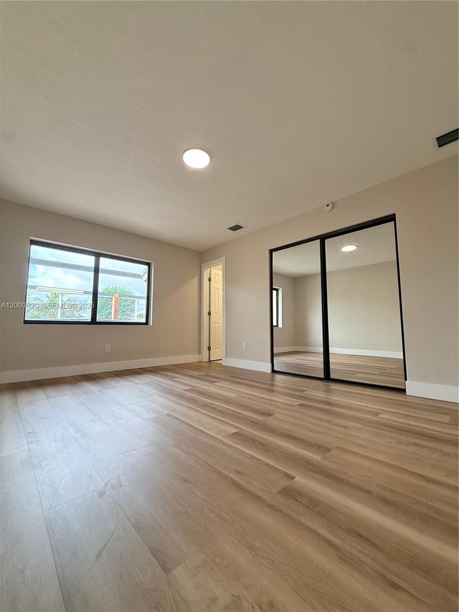 Real estate property located at 12104 110th St Cir S, Miami-dade, Devon-aire Villas Sec 3, Miami, FL