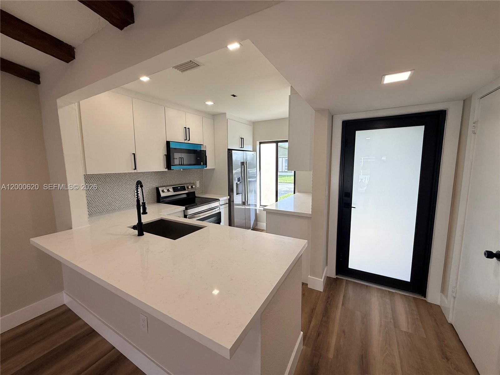 Real estate property located at 12104 110th St Cir S, Miami-dade, Devon-aire Villas Sec 3, Miami, FL