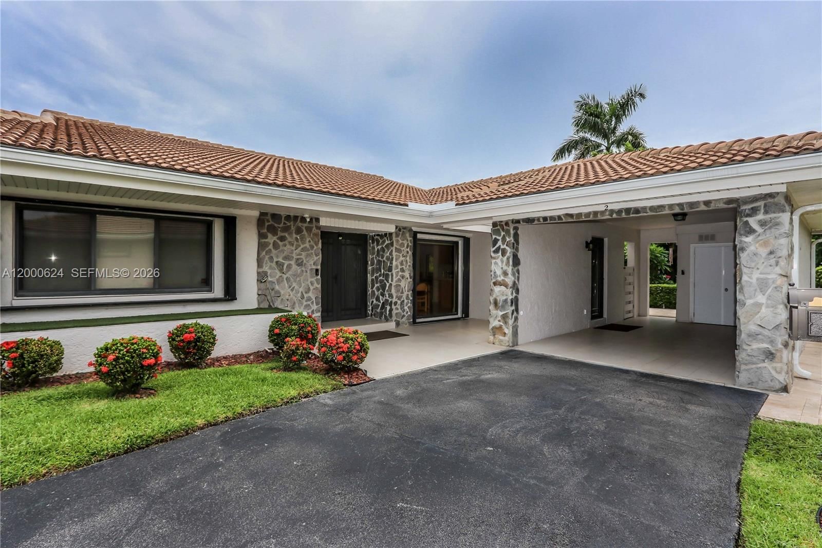 Real estate property located at 3650 36th Ave #2, Broward, Villa Residences Of Emera, Hollywood, FL