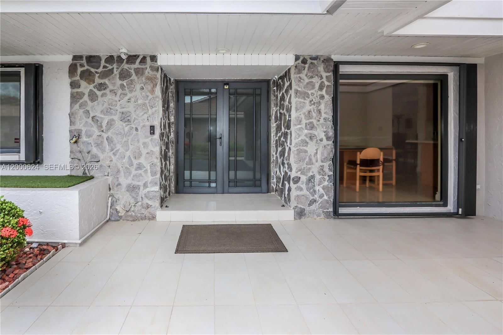 Real estate property located at 3650 36th Ave #2, Broward, Villa Residences Of Emera, Hollywood, FL