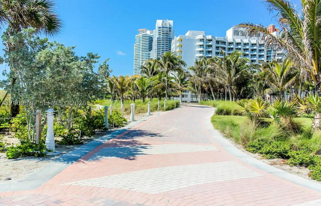 Real estate property located at 2615 Collins Ave #37, Miami-dade, Jasmine Condo, Miami Beach, FL