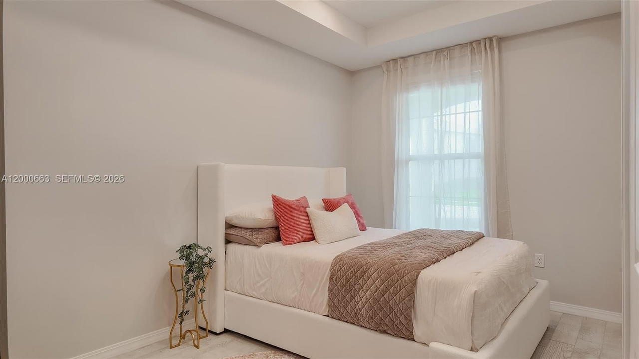 Real estate property located at 8108 78th St, Broward, Woodmont Pods B F & G, Tamarac, FL