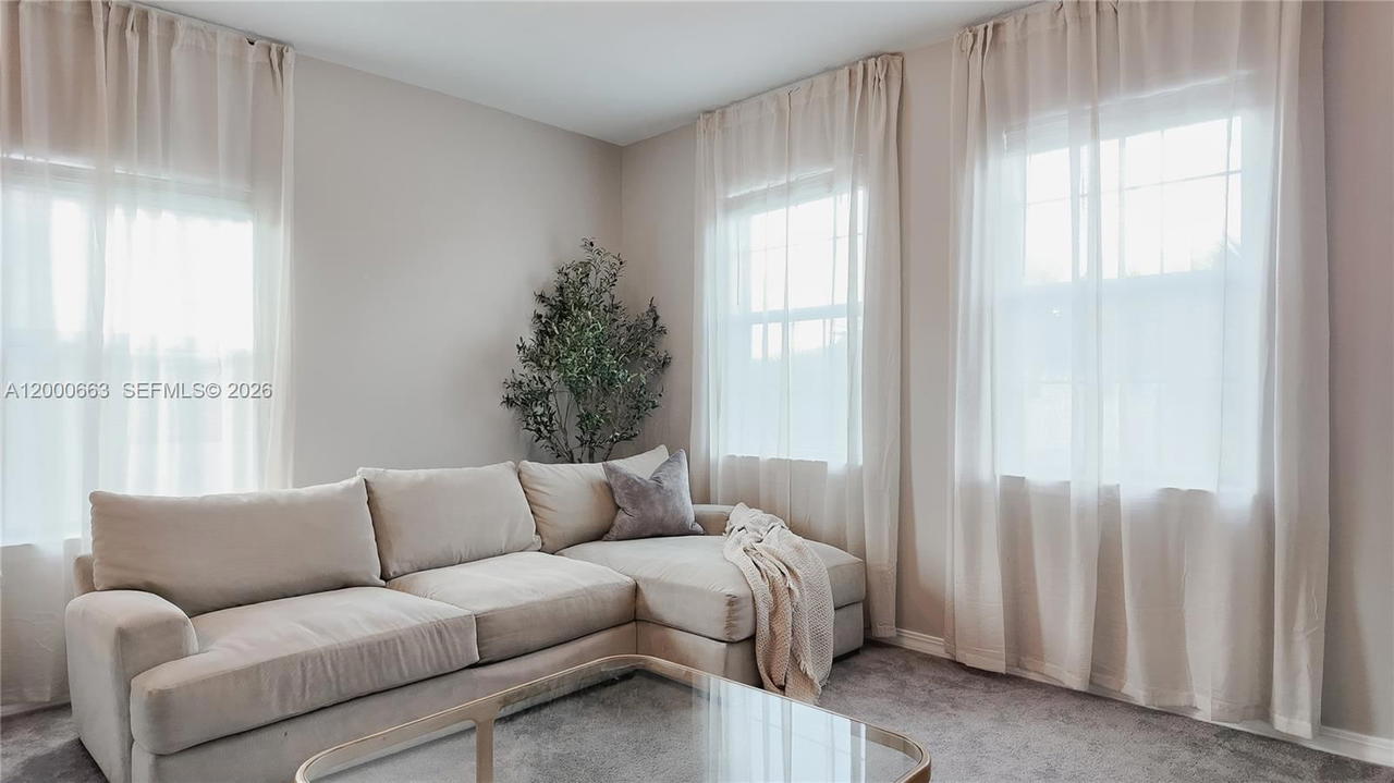 Real estate property located at 8108 78th St, Broward, Woodmont Pods B F & G, Tamarac, FL