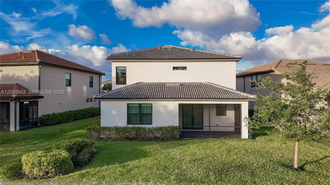 Real estate property located at 8108 78th St, Broward, Woodmont Pods B F & G, Tamarac, FL