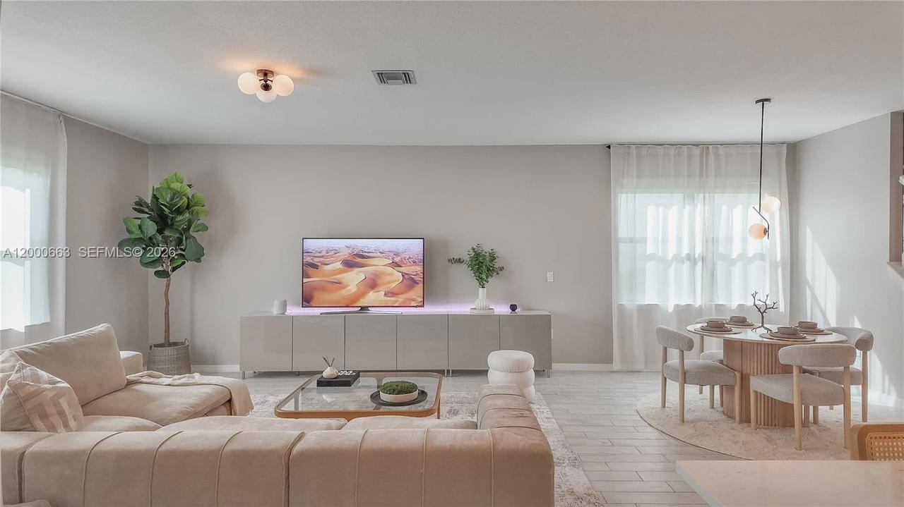 Real estate property located at 8108 78th St, Broward, Woodmont Pods B F & G, Tamarac, FL